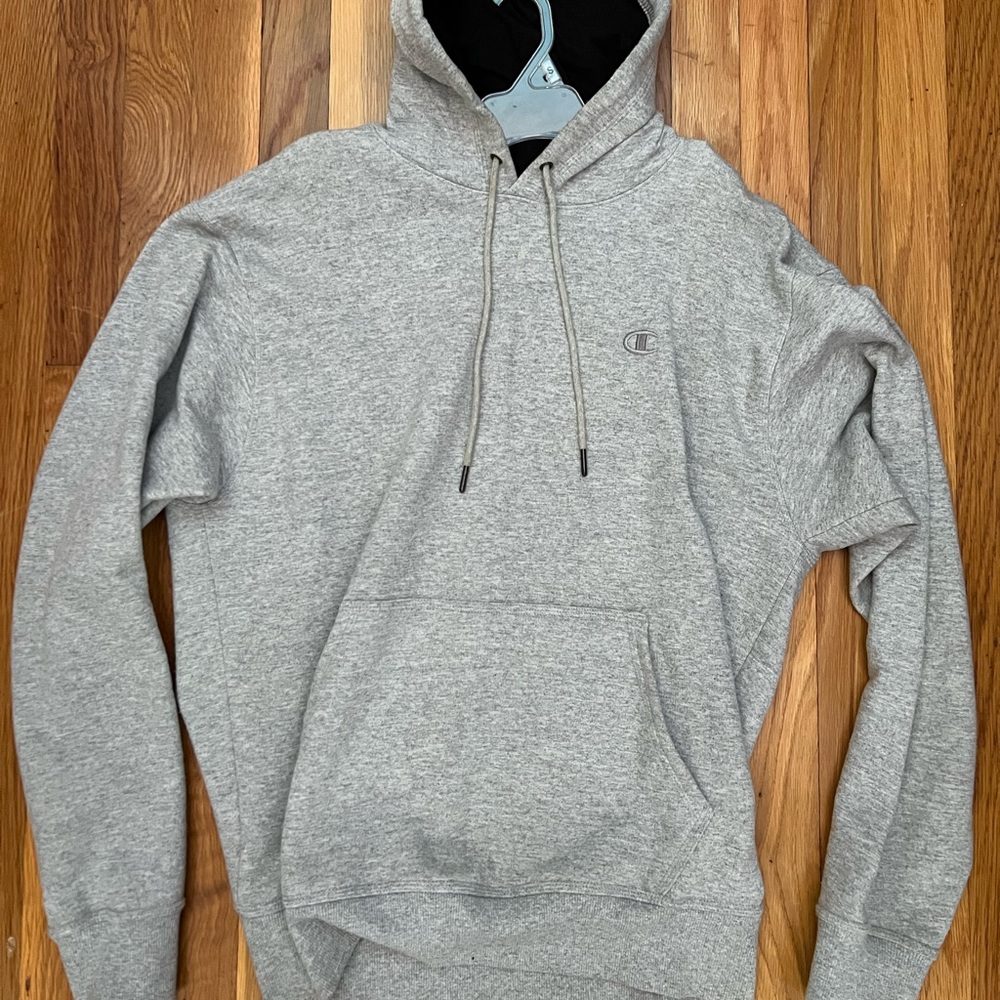 Champion Hoodie - Size M